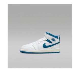 Nike Kids White and Navy Sneakers
